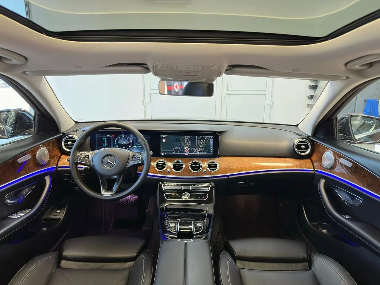 Mercedes-Benz E 220