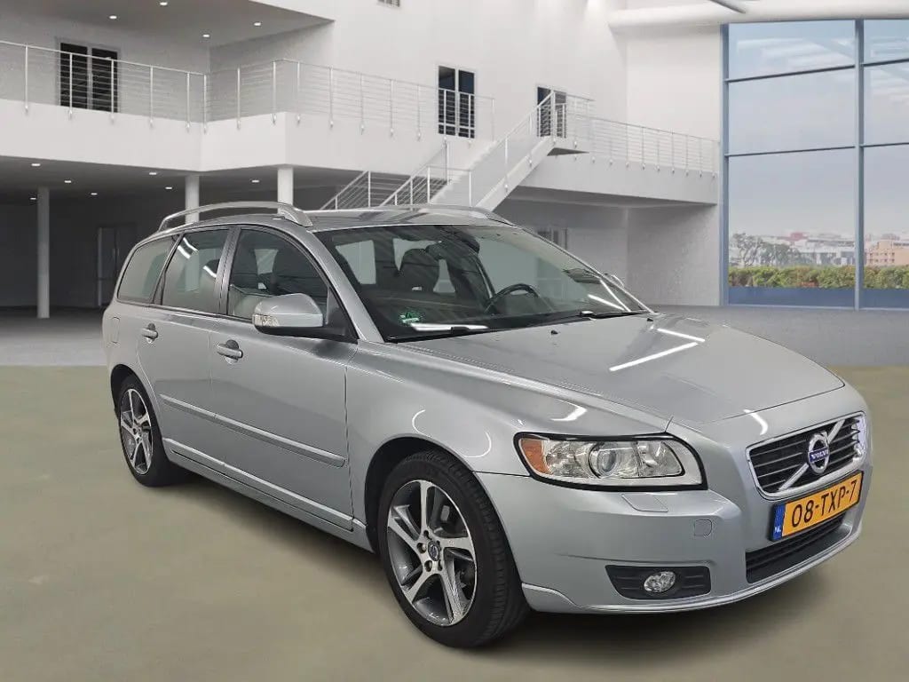 Volvo V50