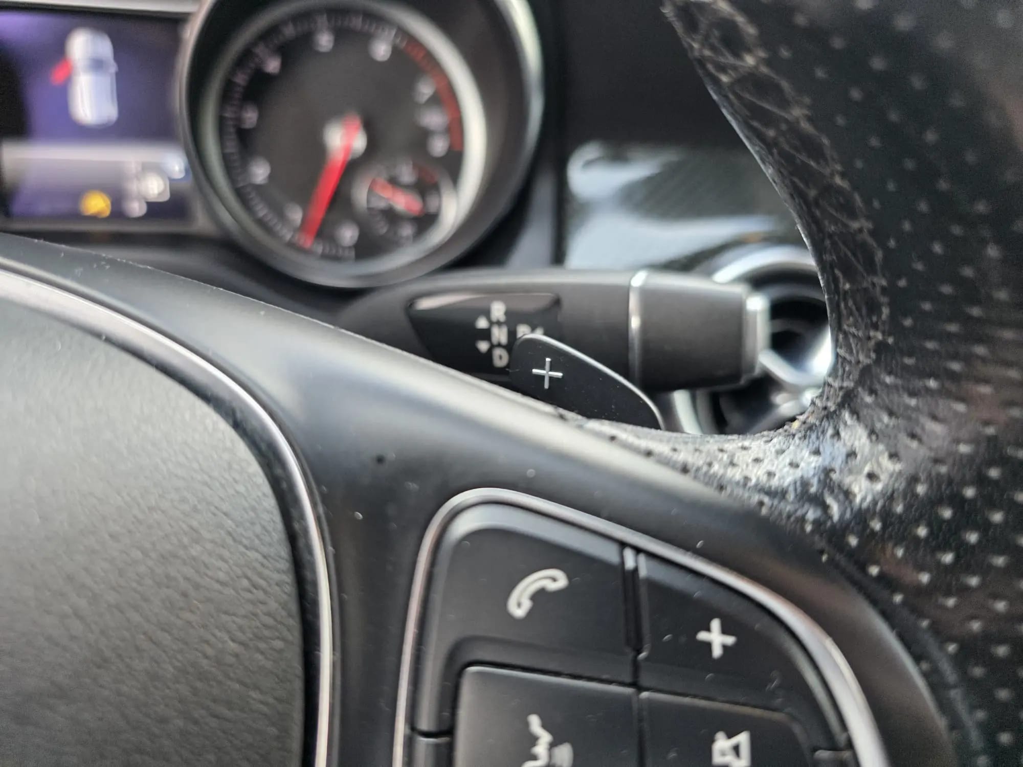 Mercedes-Benz GLA 220