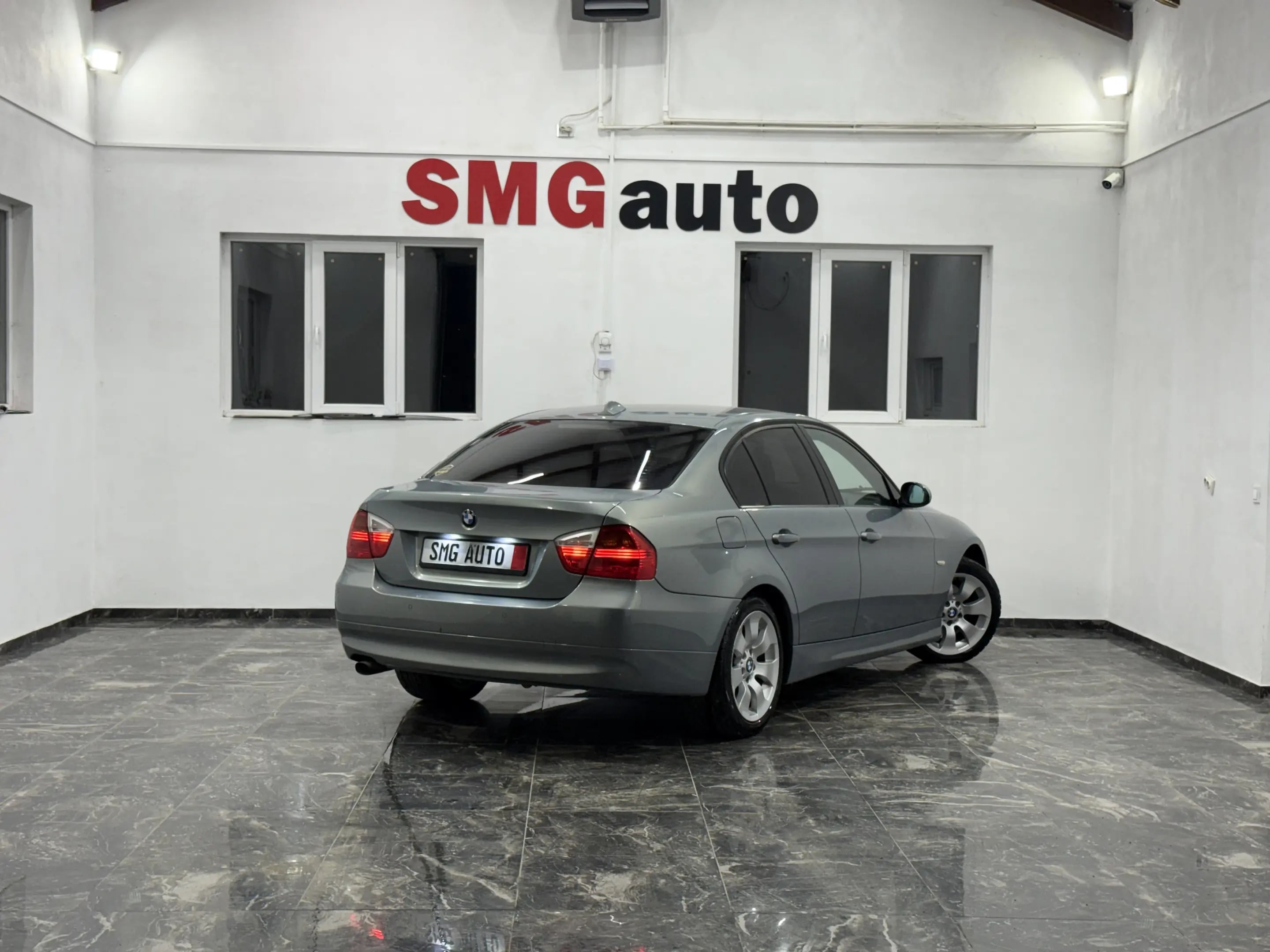 BMW 320