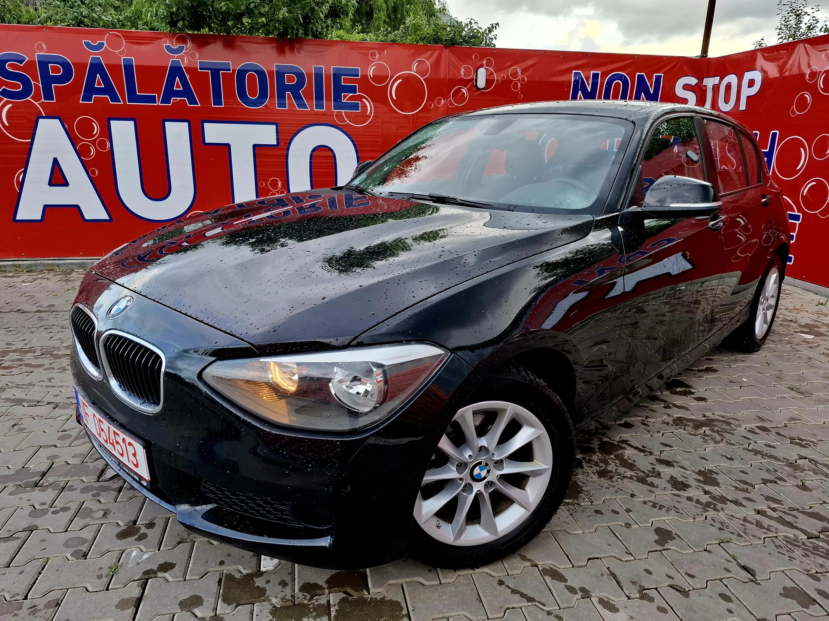 BMW 114