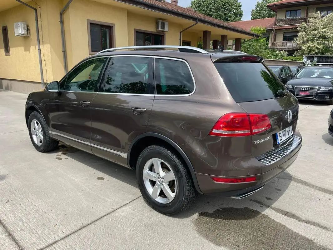 Volkswagen Touareg
