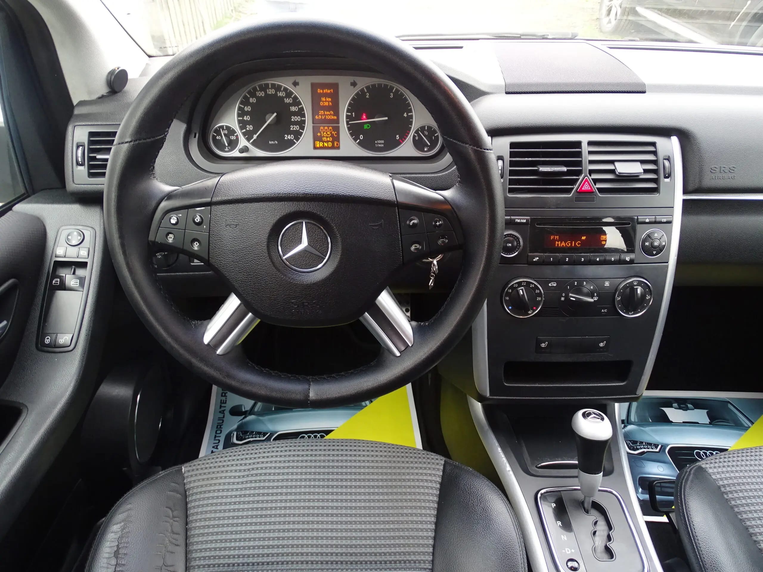 Mercedes-Benz B 200