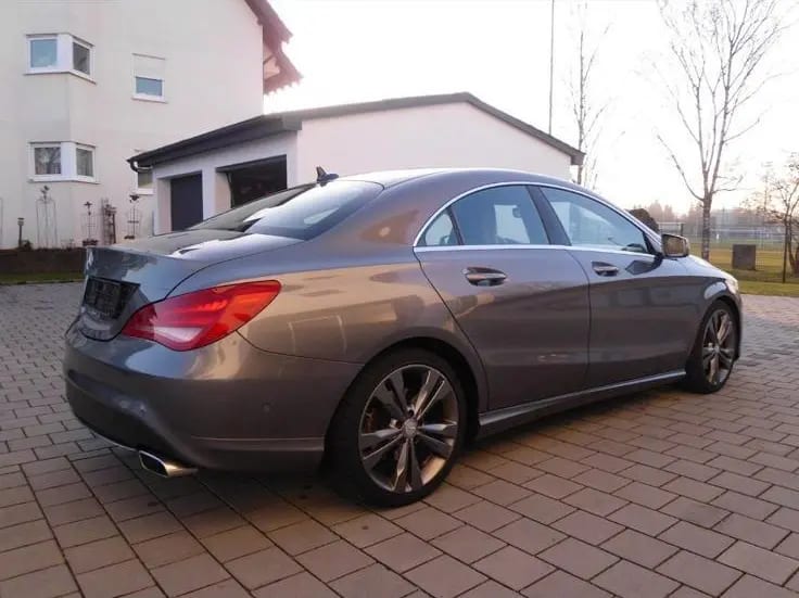 Mercedes-Benz CLA 220
