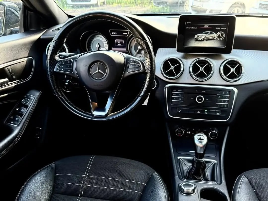 Mercedes-Benz CLA 200