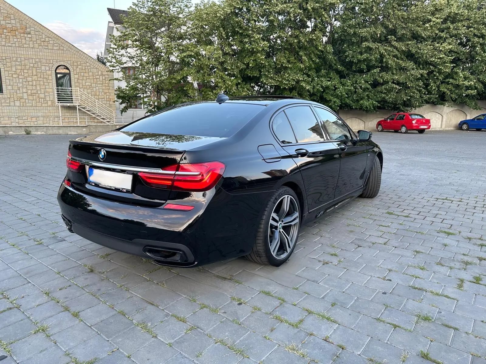 BMW 740