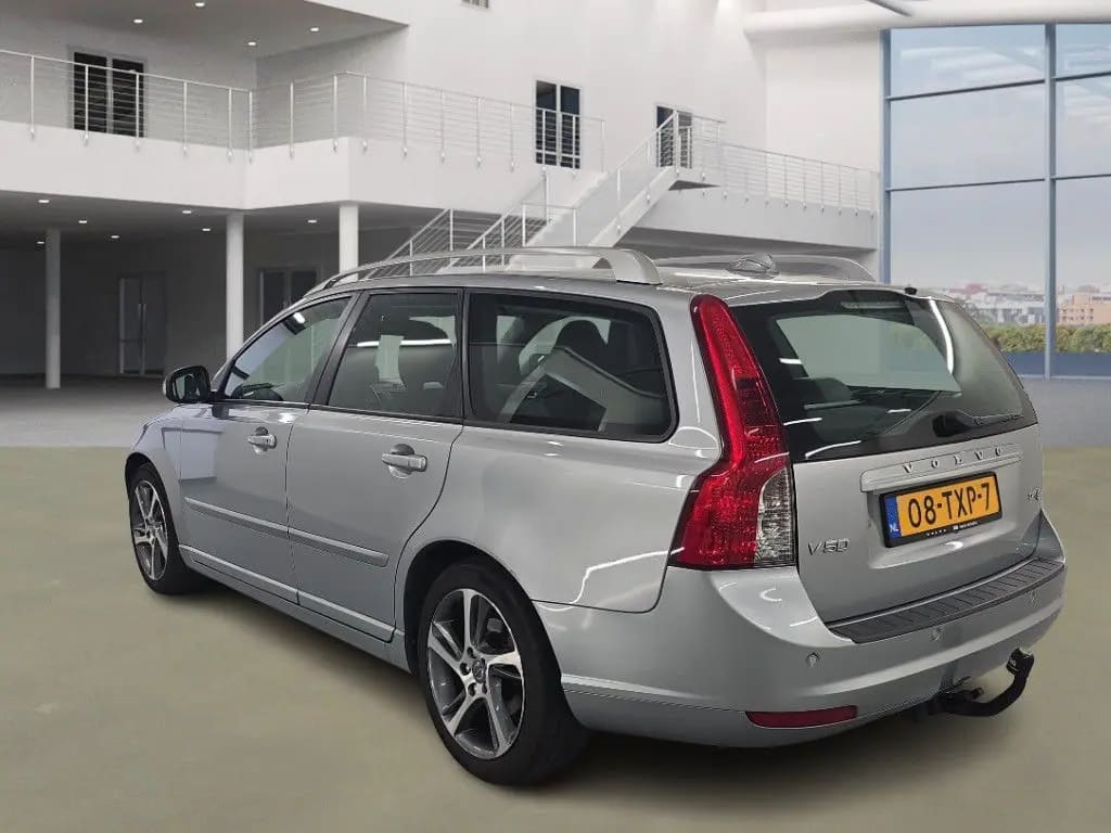 Volvo V50