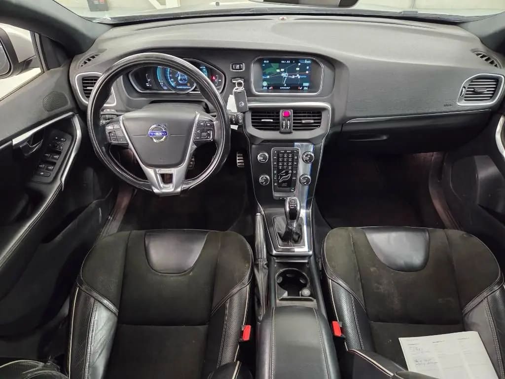 Volvo V40