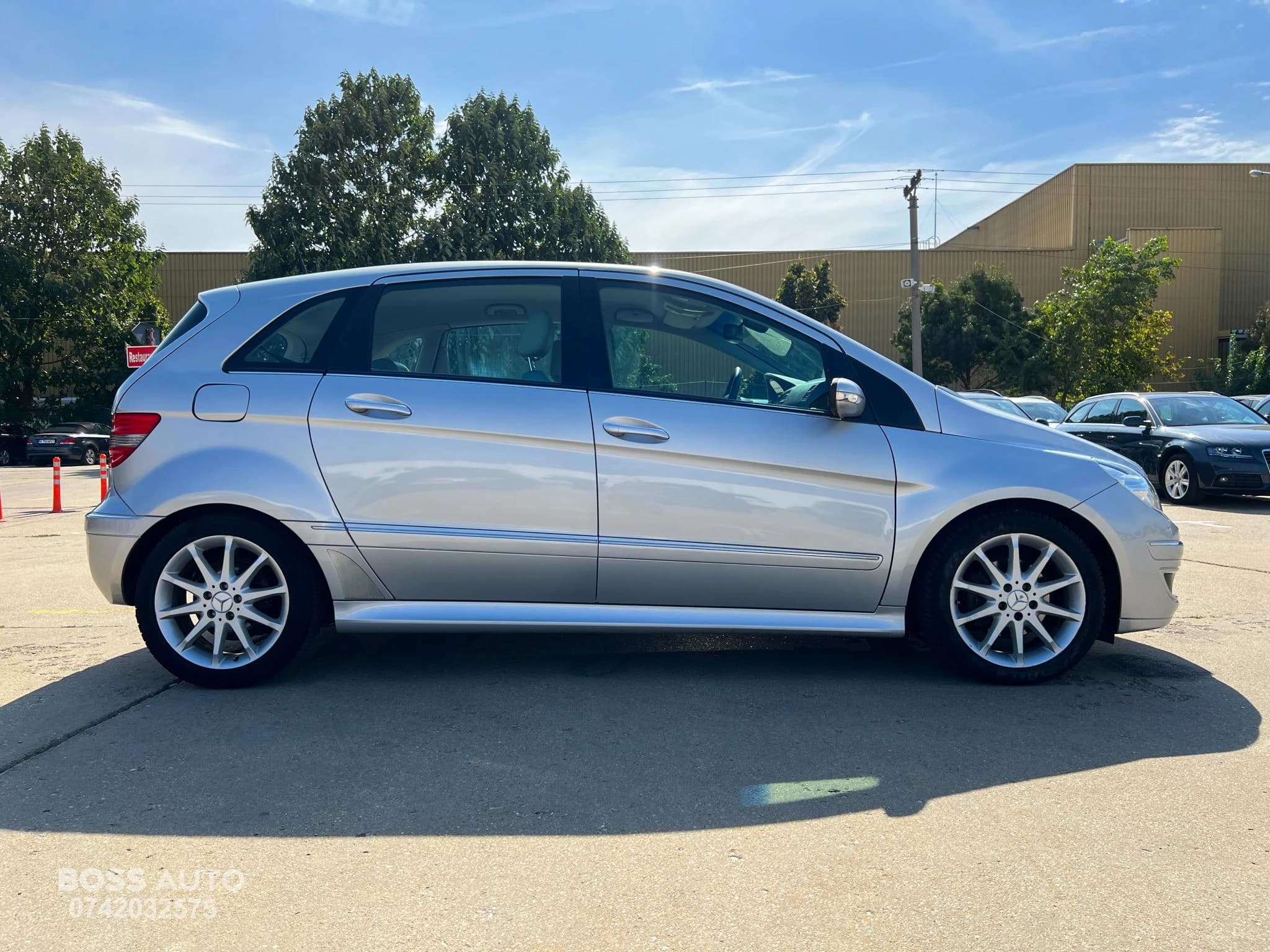 Mercedes-Benz B 200