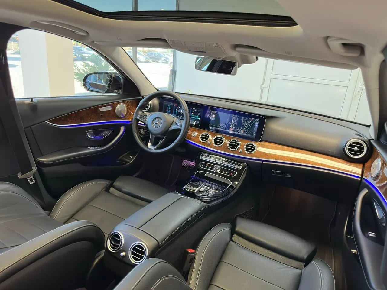 Mercedes-Benz E 220