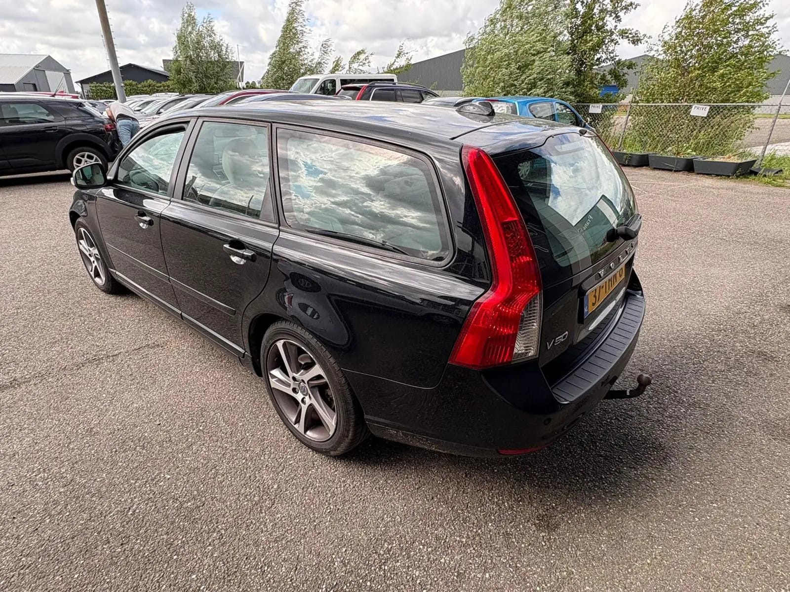 Volvo V50