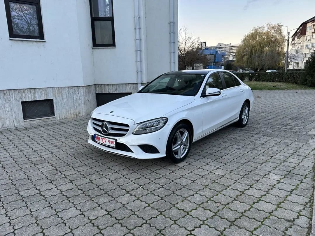 Mercedes-Benz C 220