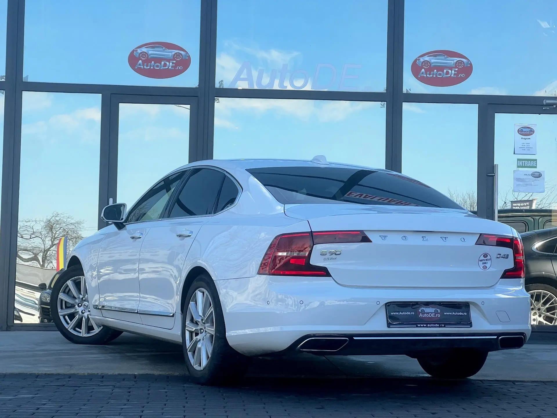 Volvo S90