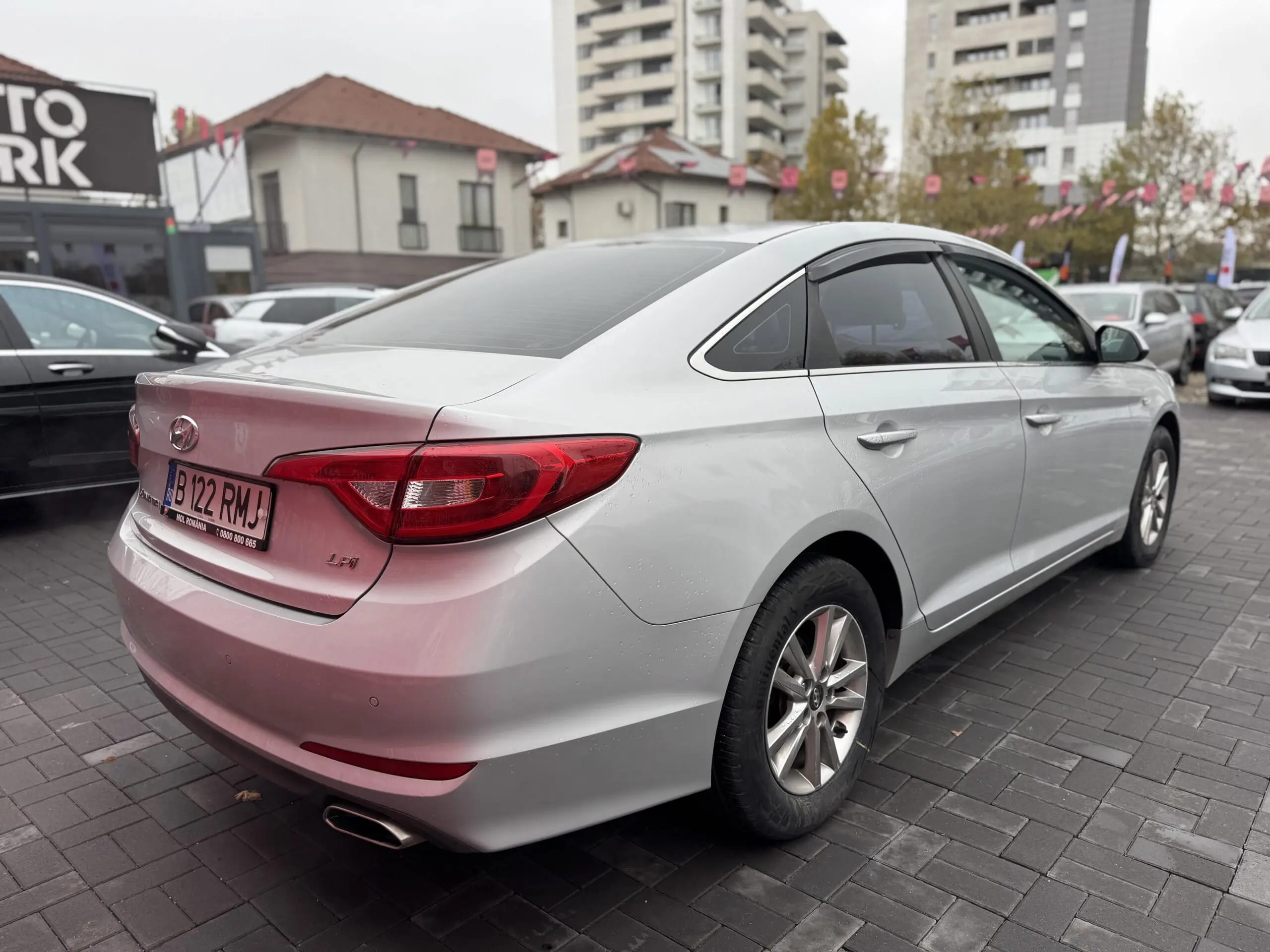Hyundai SONATA