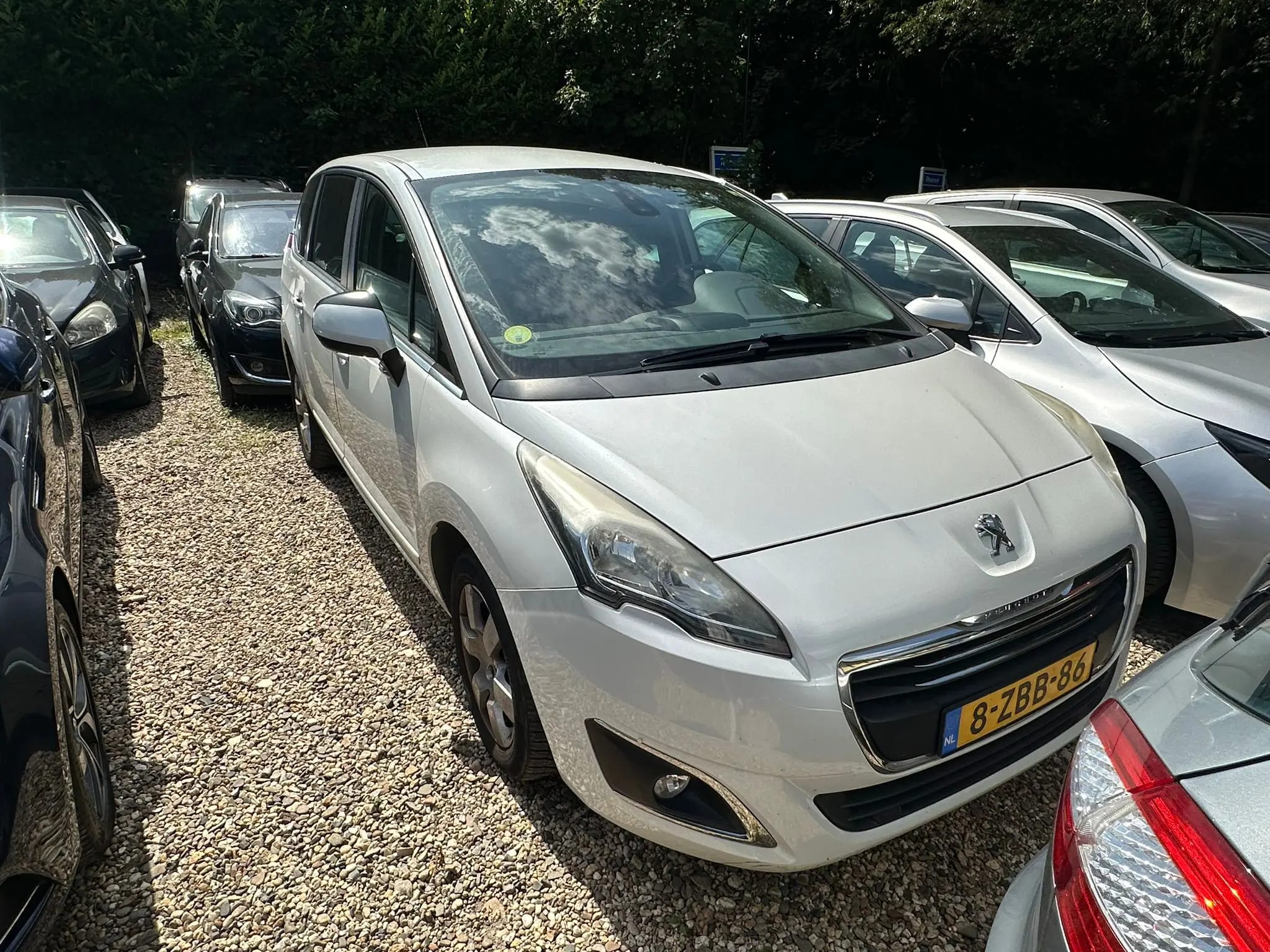 Peugeot 5008
