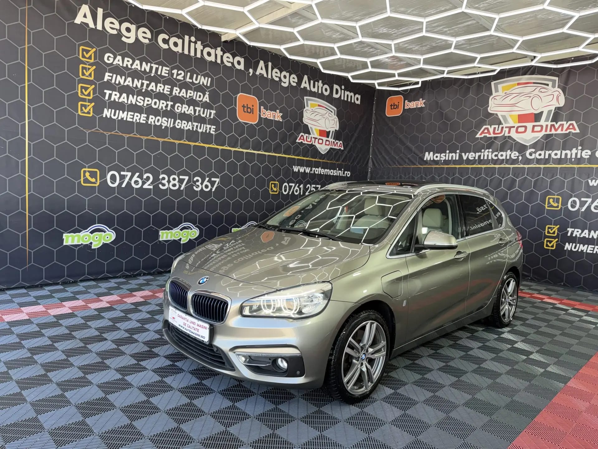 BMW 225