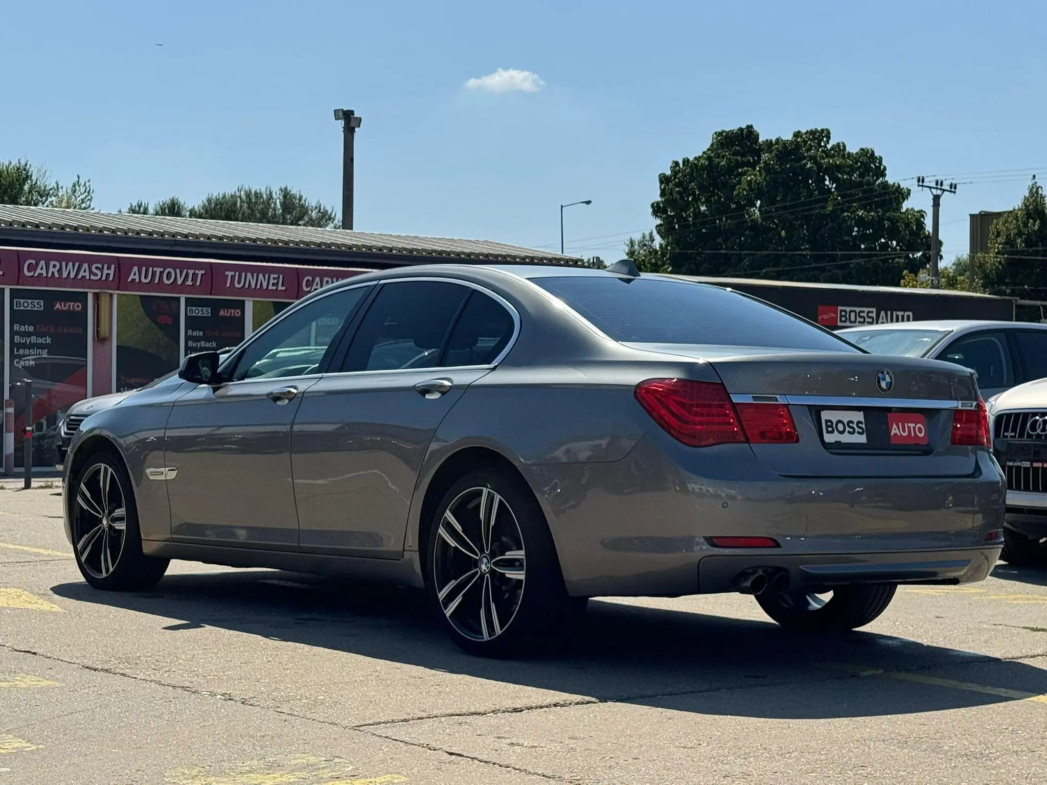 BMW 730
