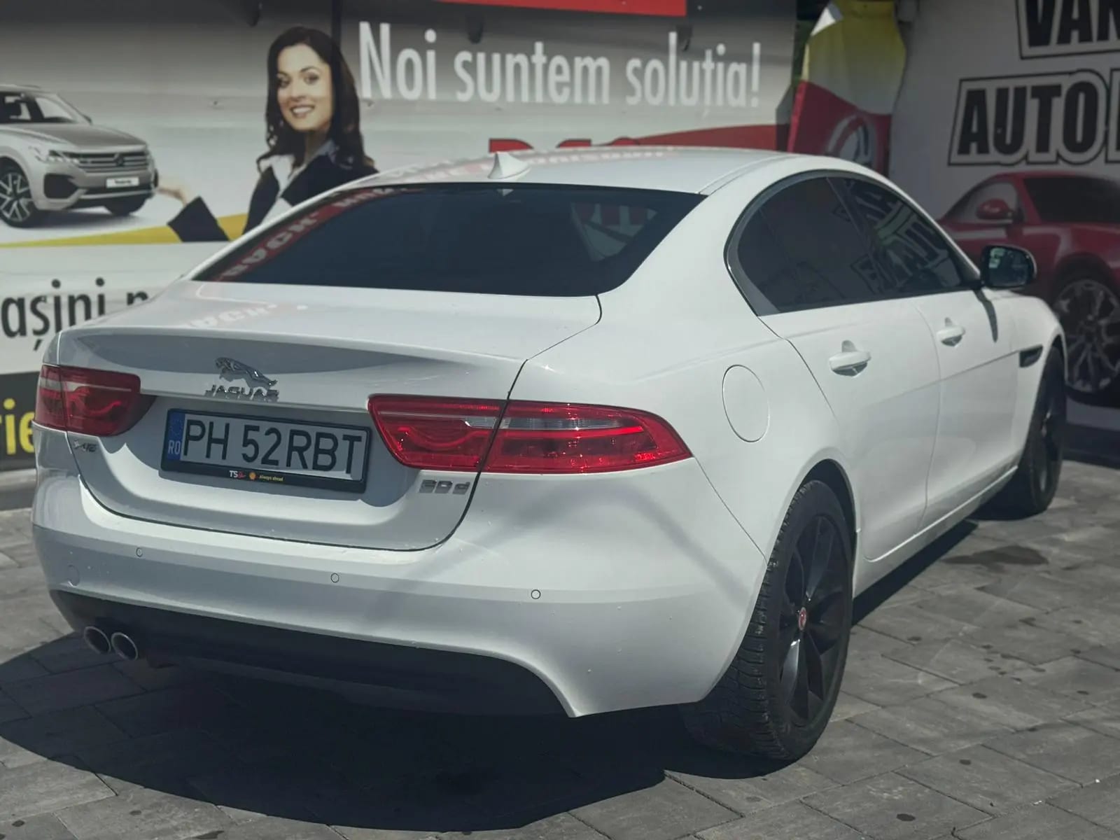Jaguar XE