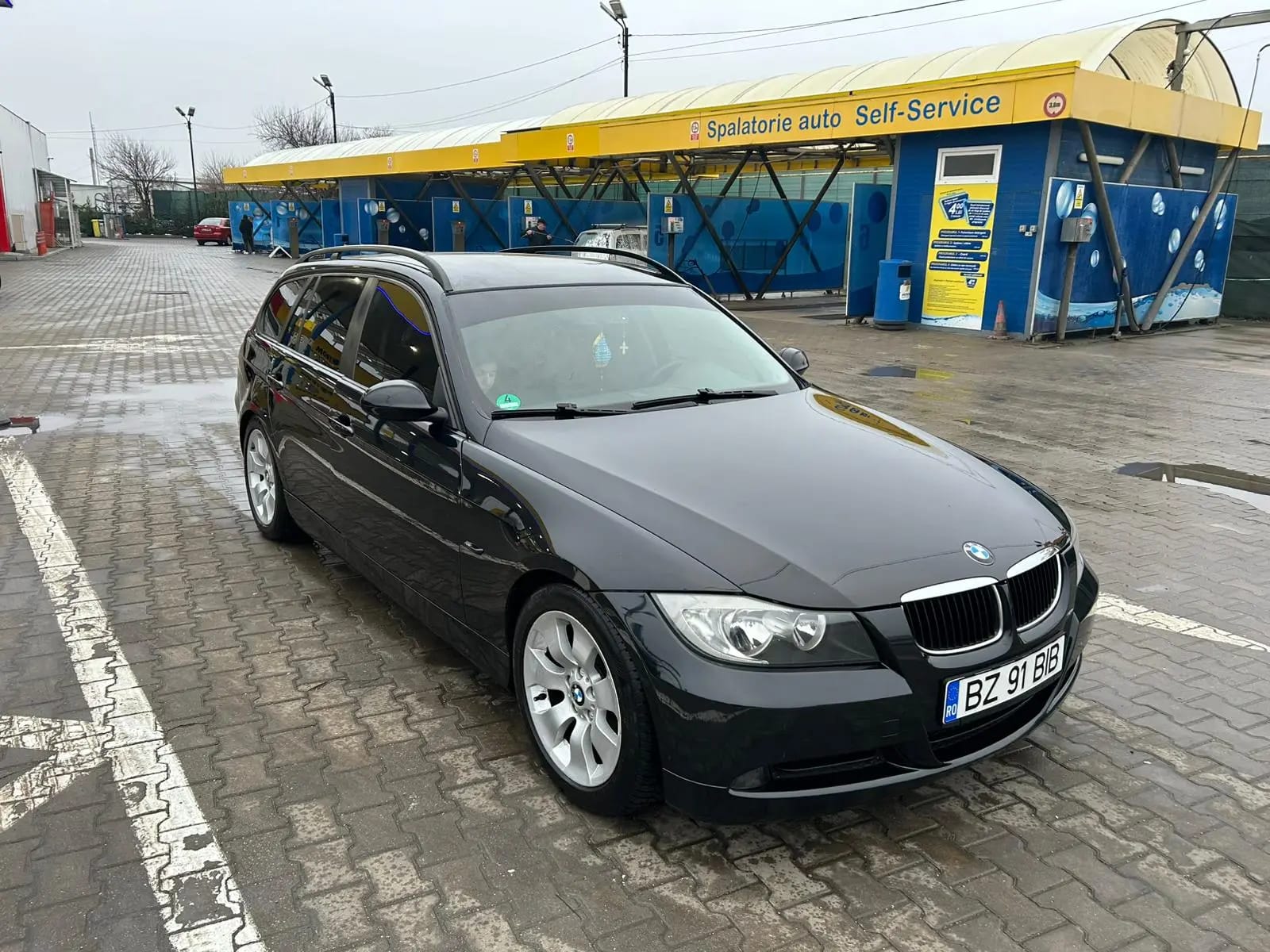 BMW 320