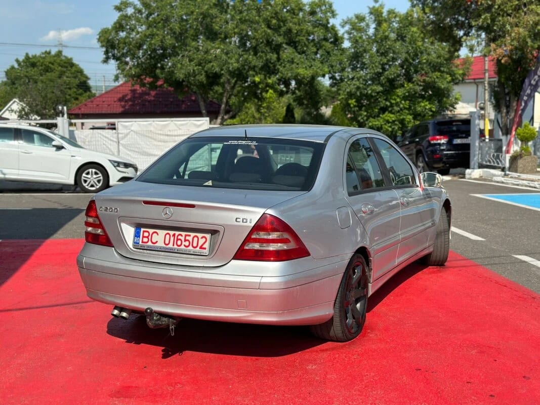 Mercedes-Benz C 200