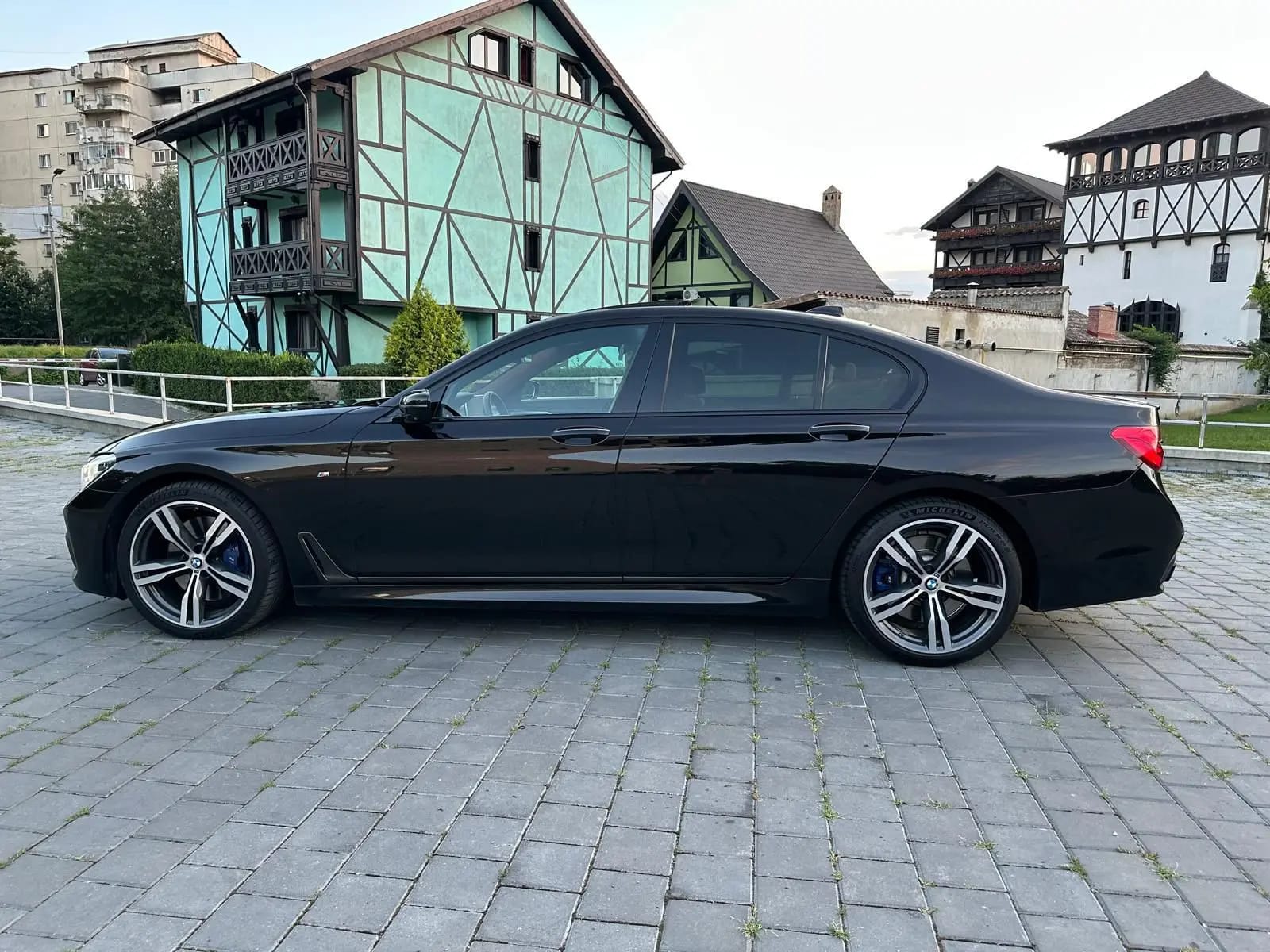 BMW 740