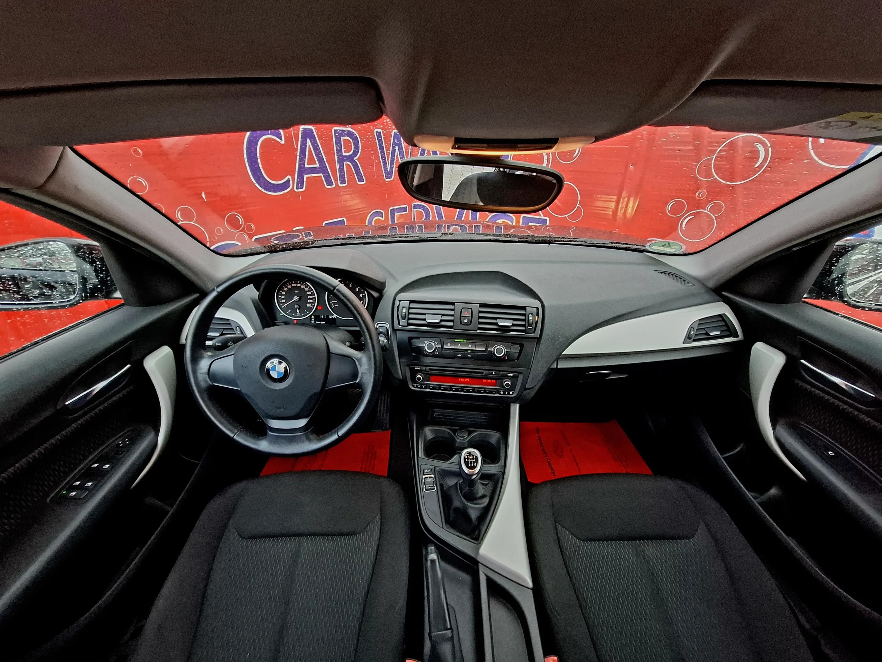 BMW 114