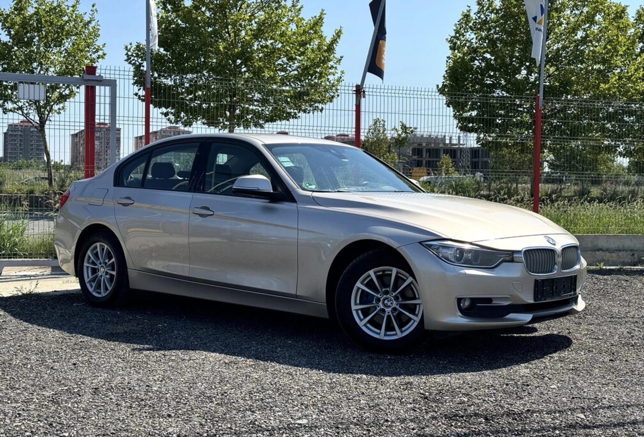 BMW 320