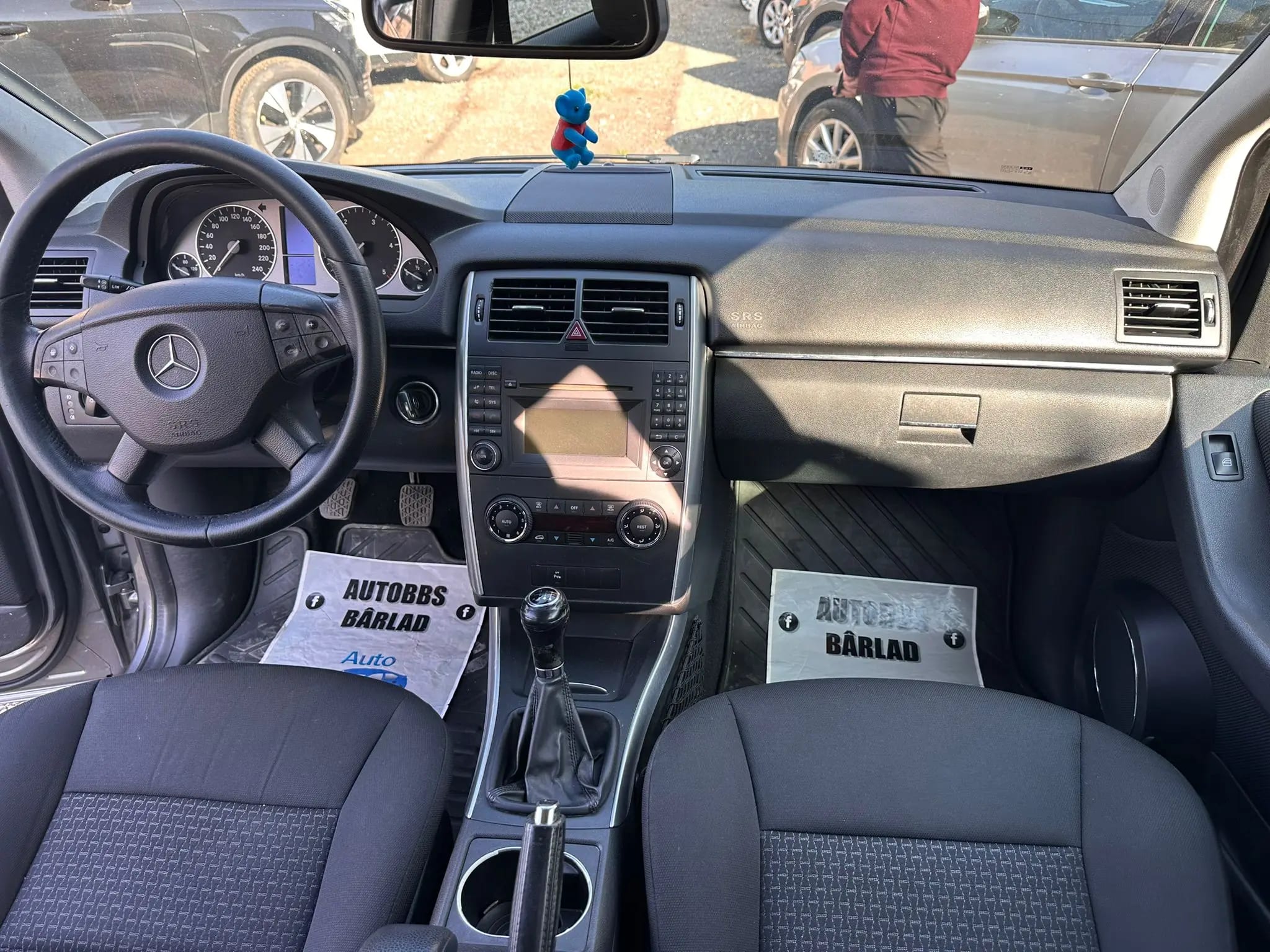 Mercedes-Benz B 200