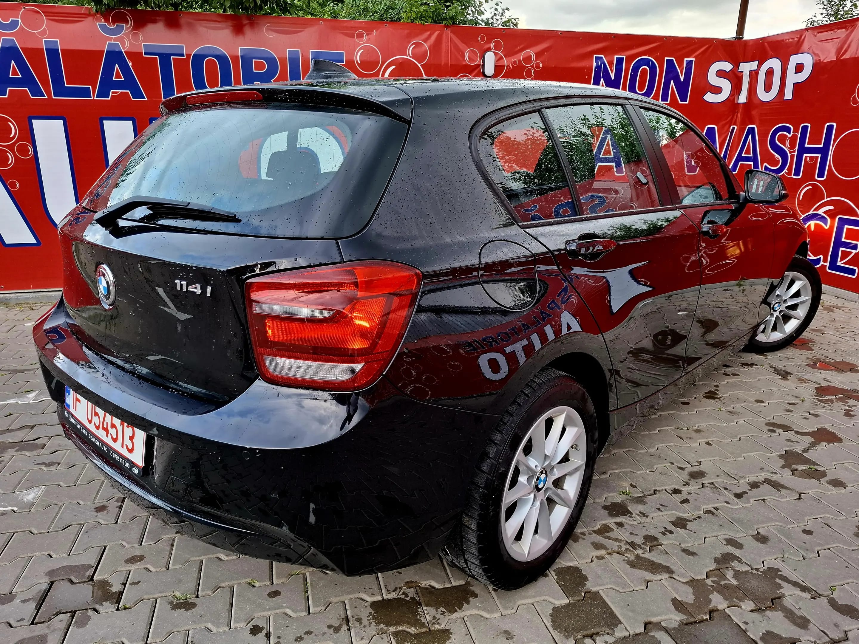 BMW 114