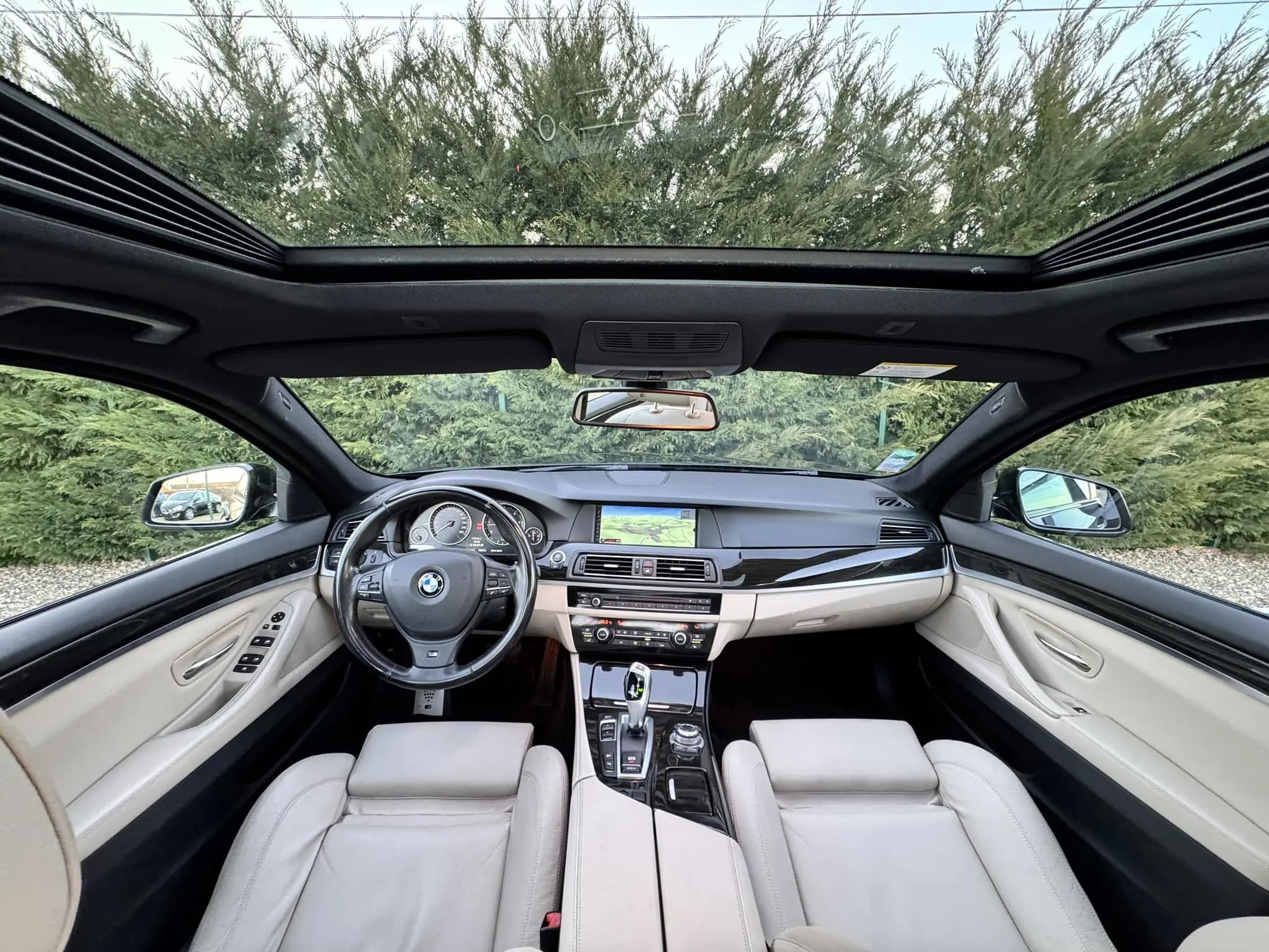 BMW 525