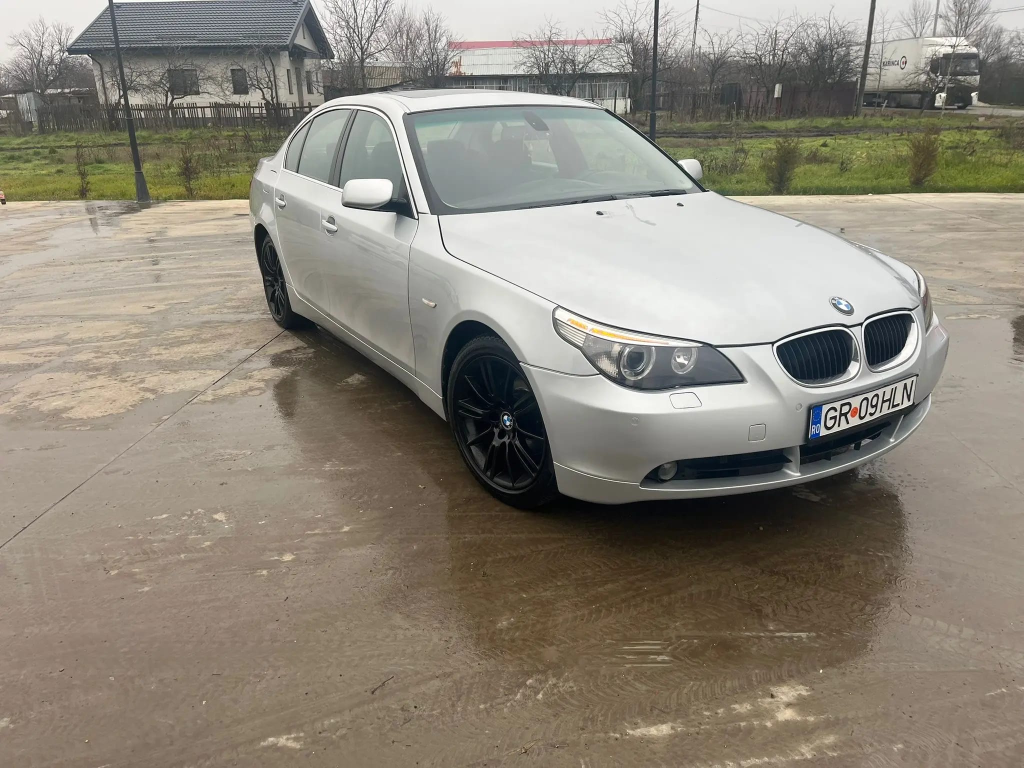 BMW 520