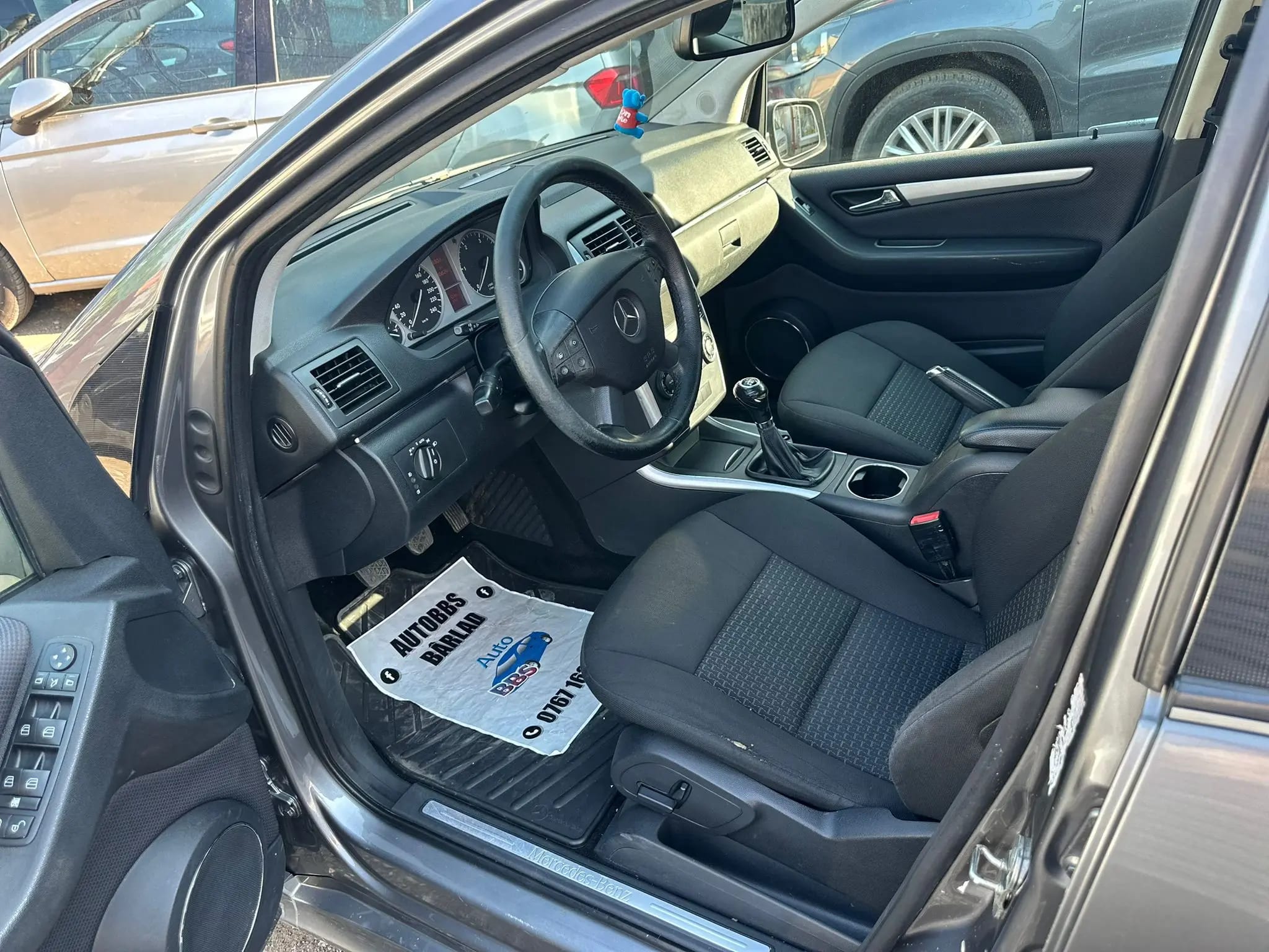 Mercedes-Benz B 200
