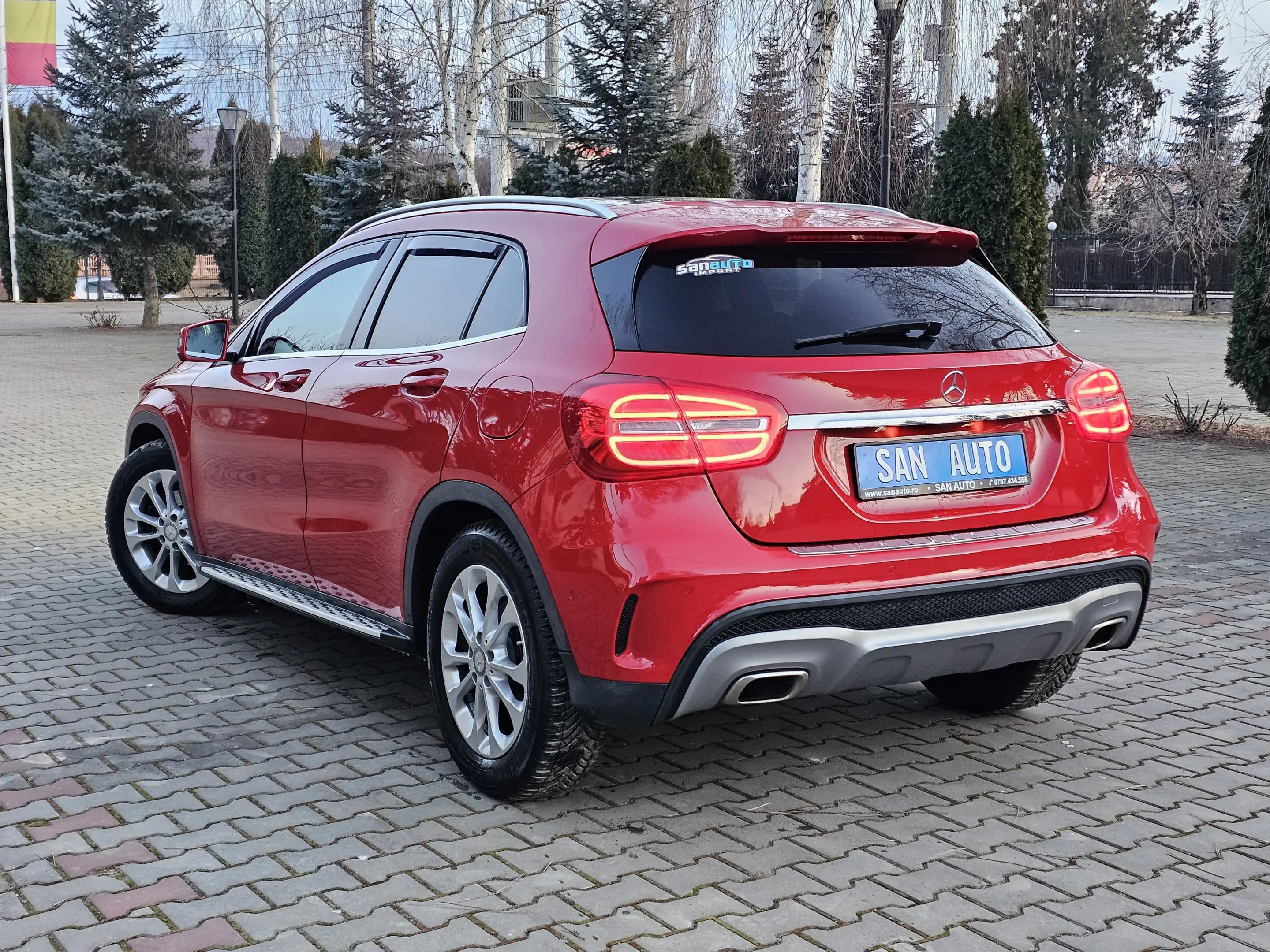 Mercedes-Benz GLA 180