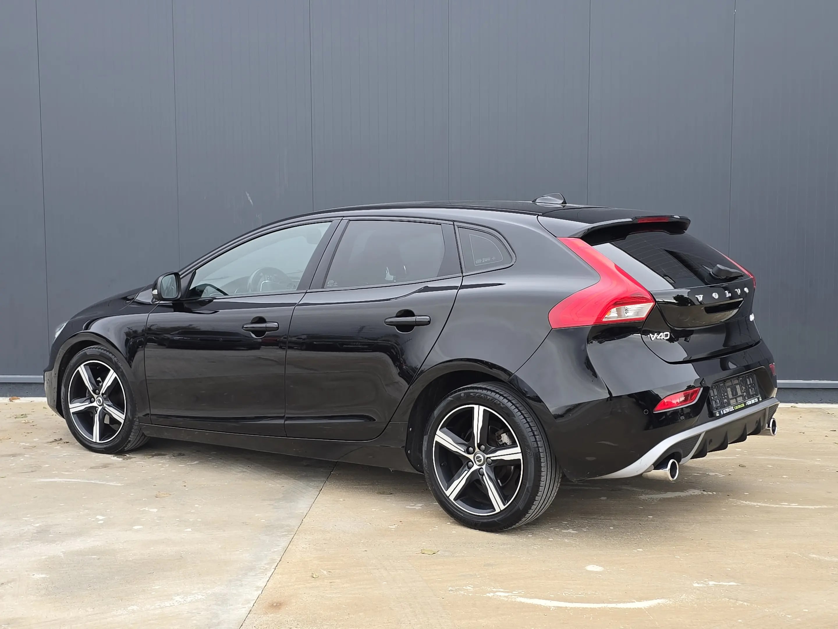 Volvo V40