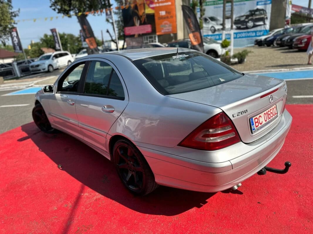 Mercedes-Benz C 200