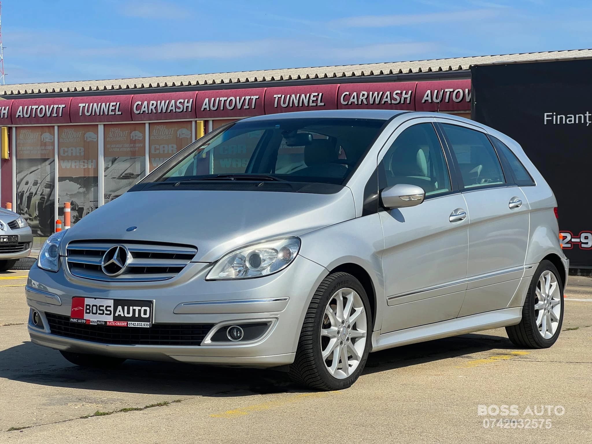 Mercedes-Benz B 200