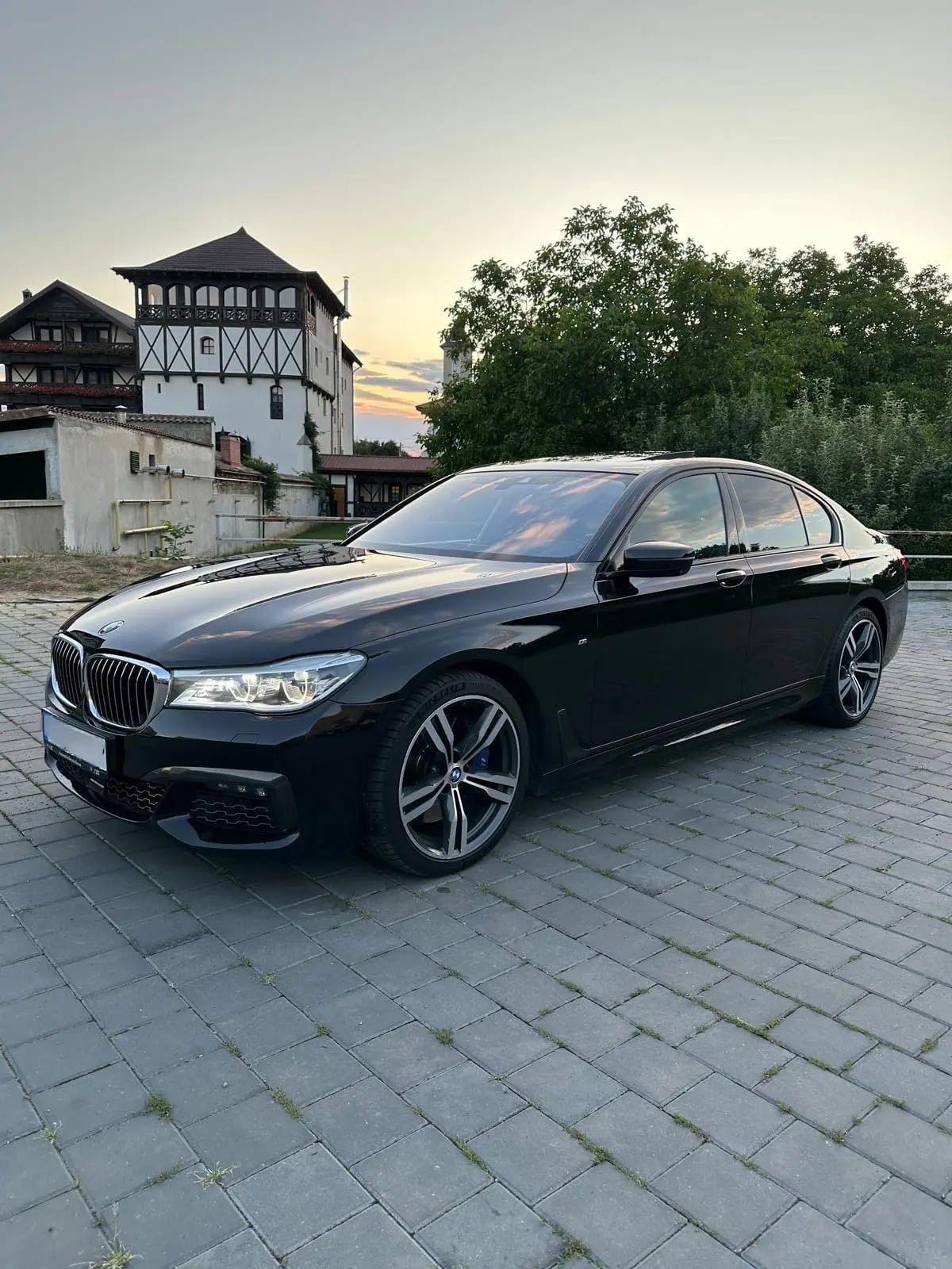 BMW 740
