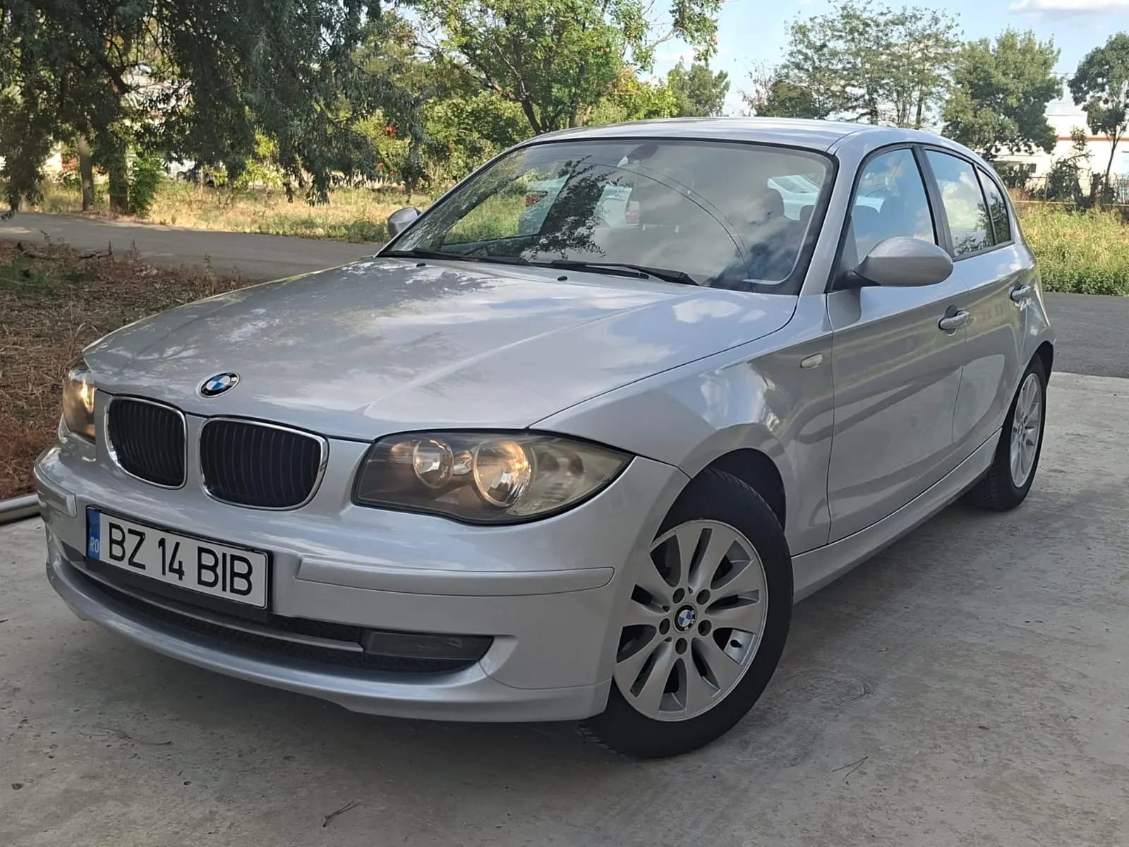 BMW 120