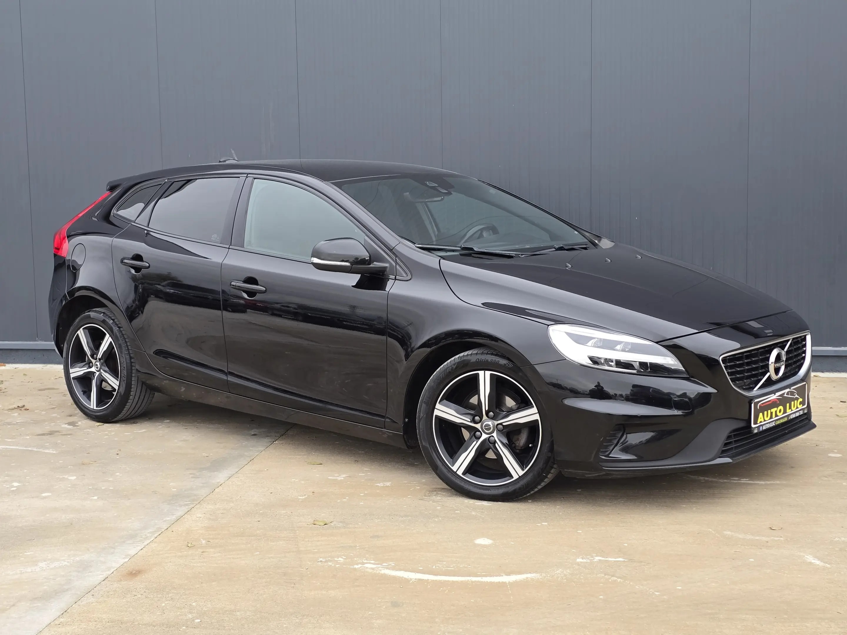 Volvo V40