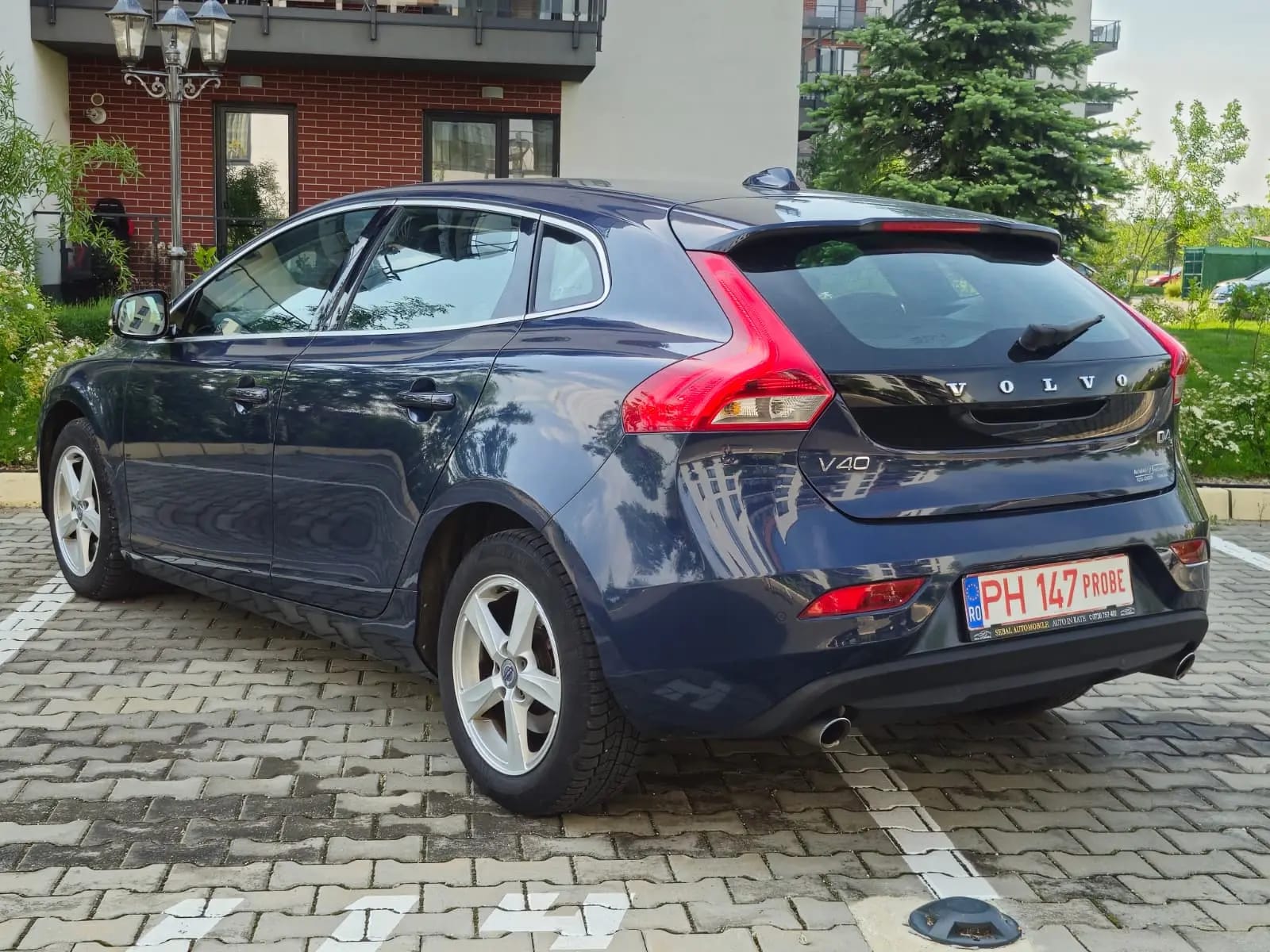 Volvo V40