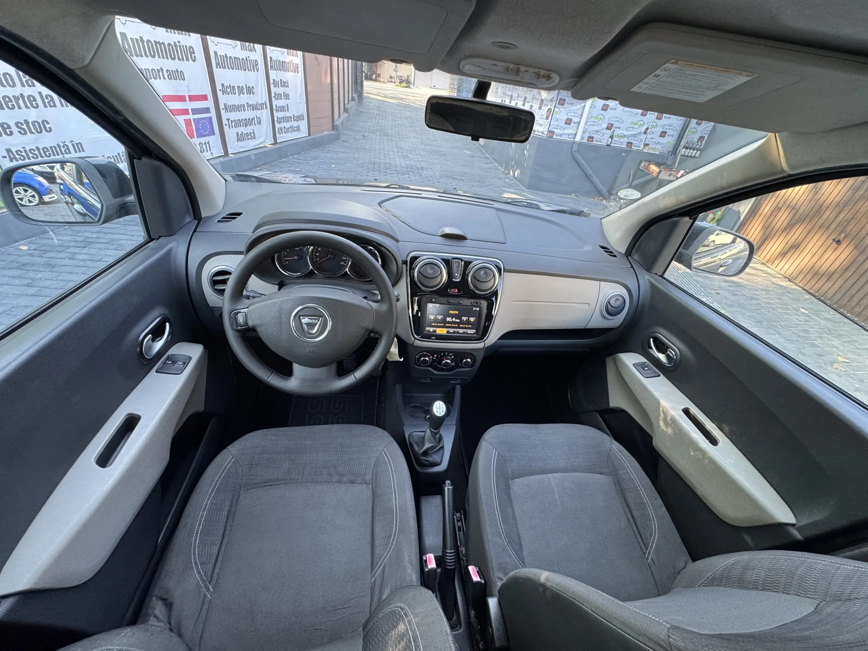 Dacia Lodgy
