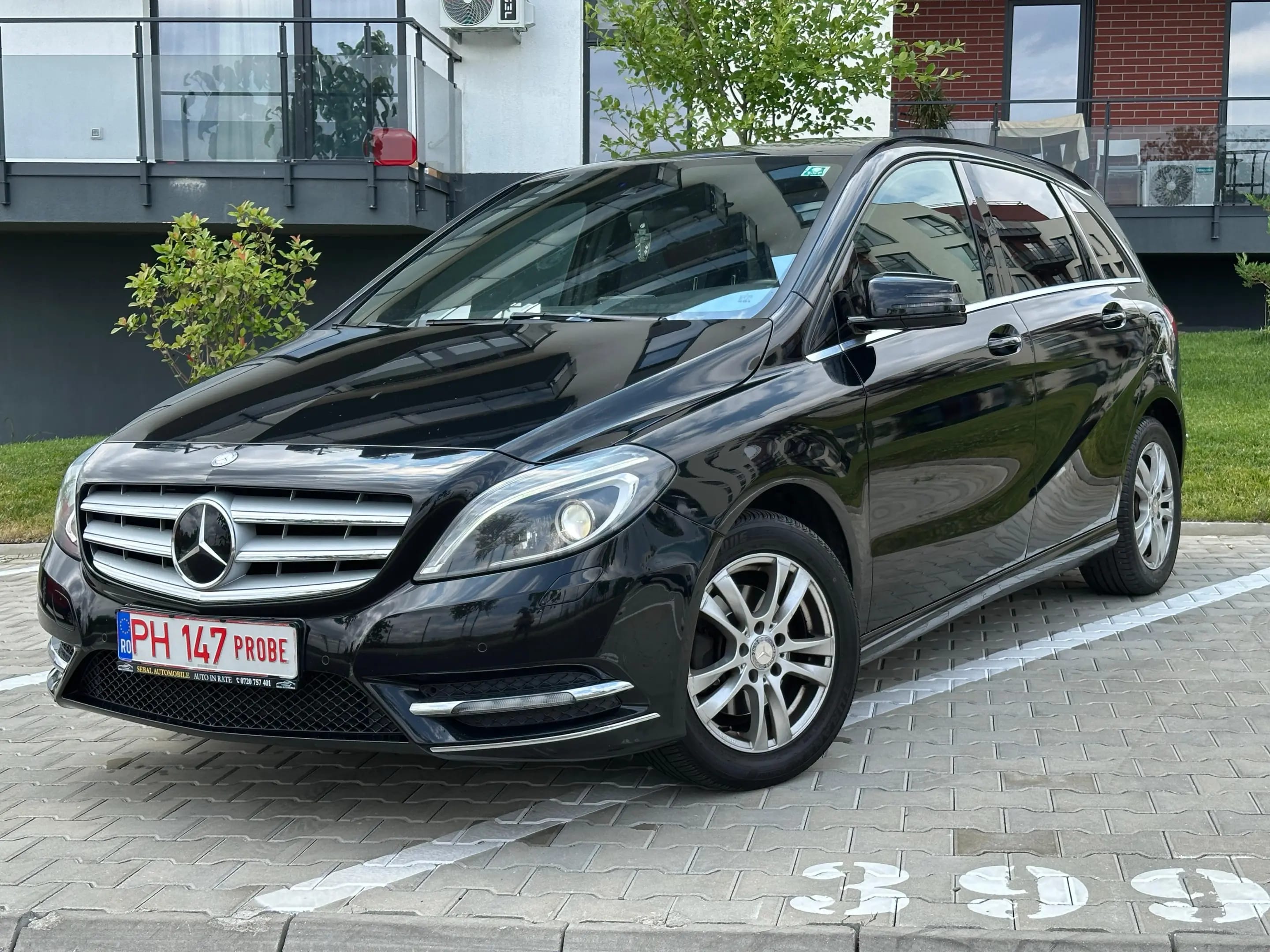 Mercedes-Benz B 200