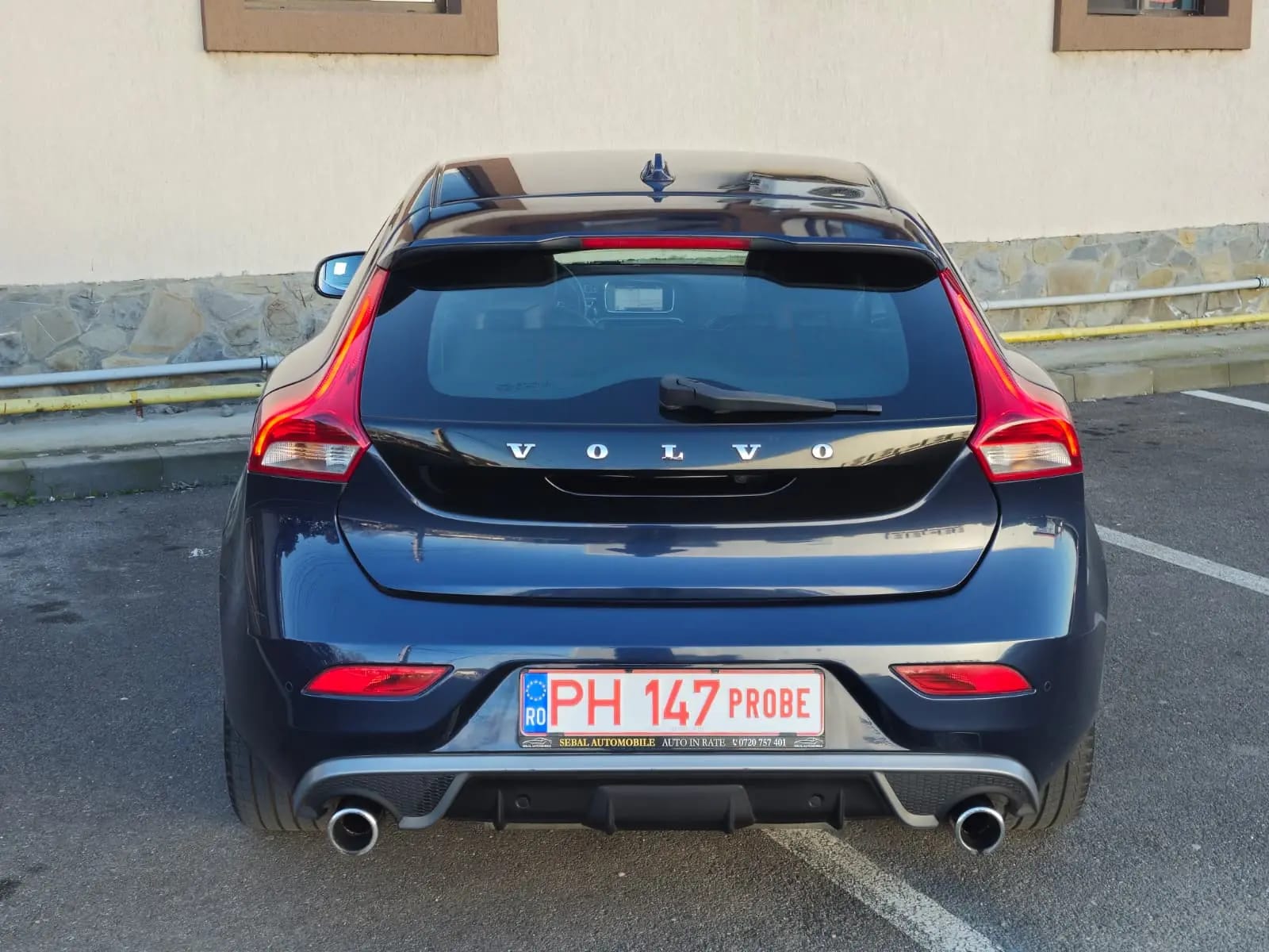 Volvo V40