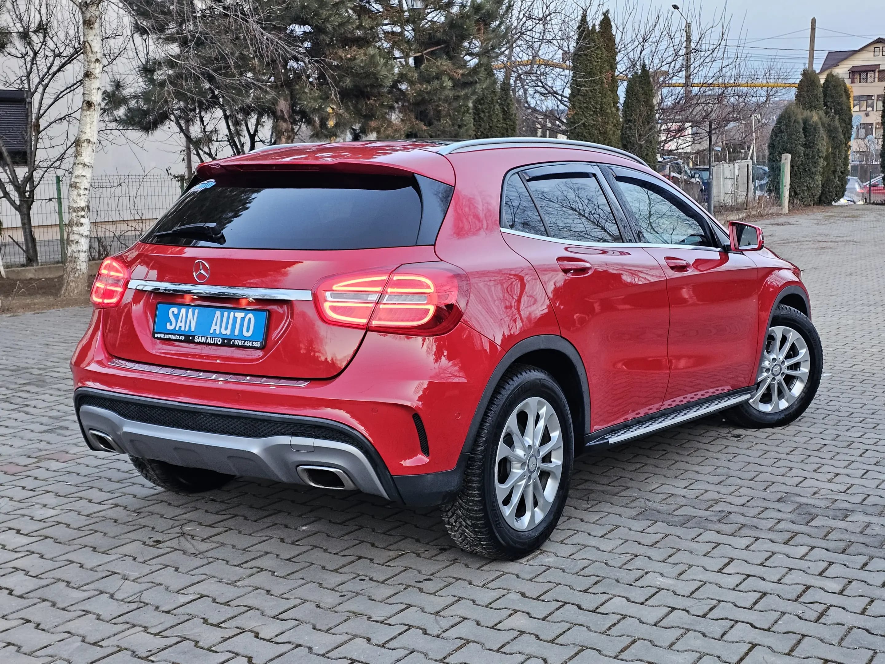 Mercedes-Benz GLA 180