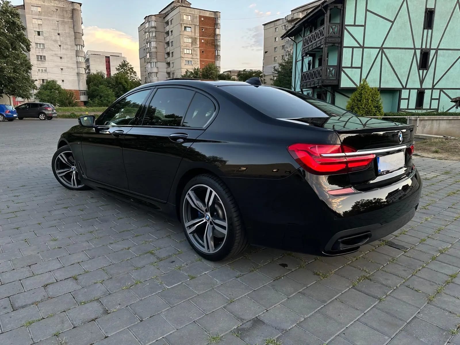 BMW 740