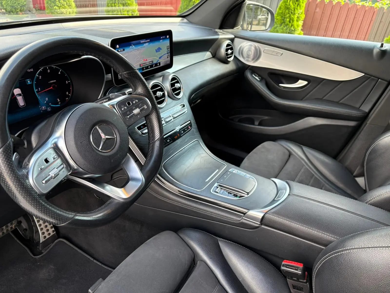 Mercedes-Benz GLC 220
