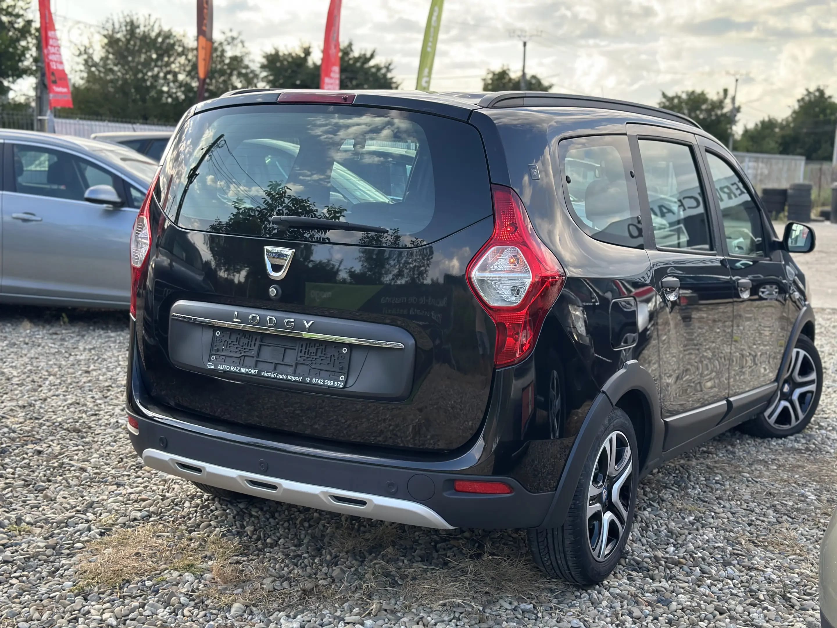 Dacia Lodgy