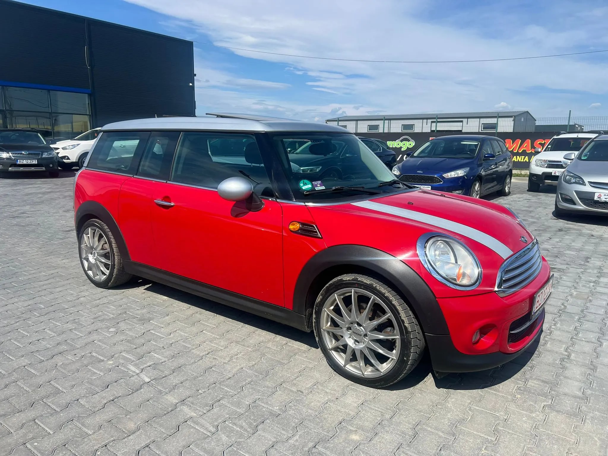 MINI Cooper Clubman