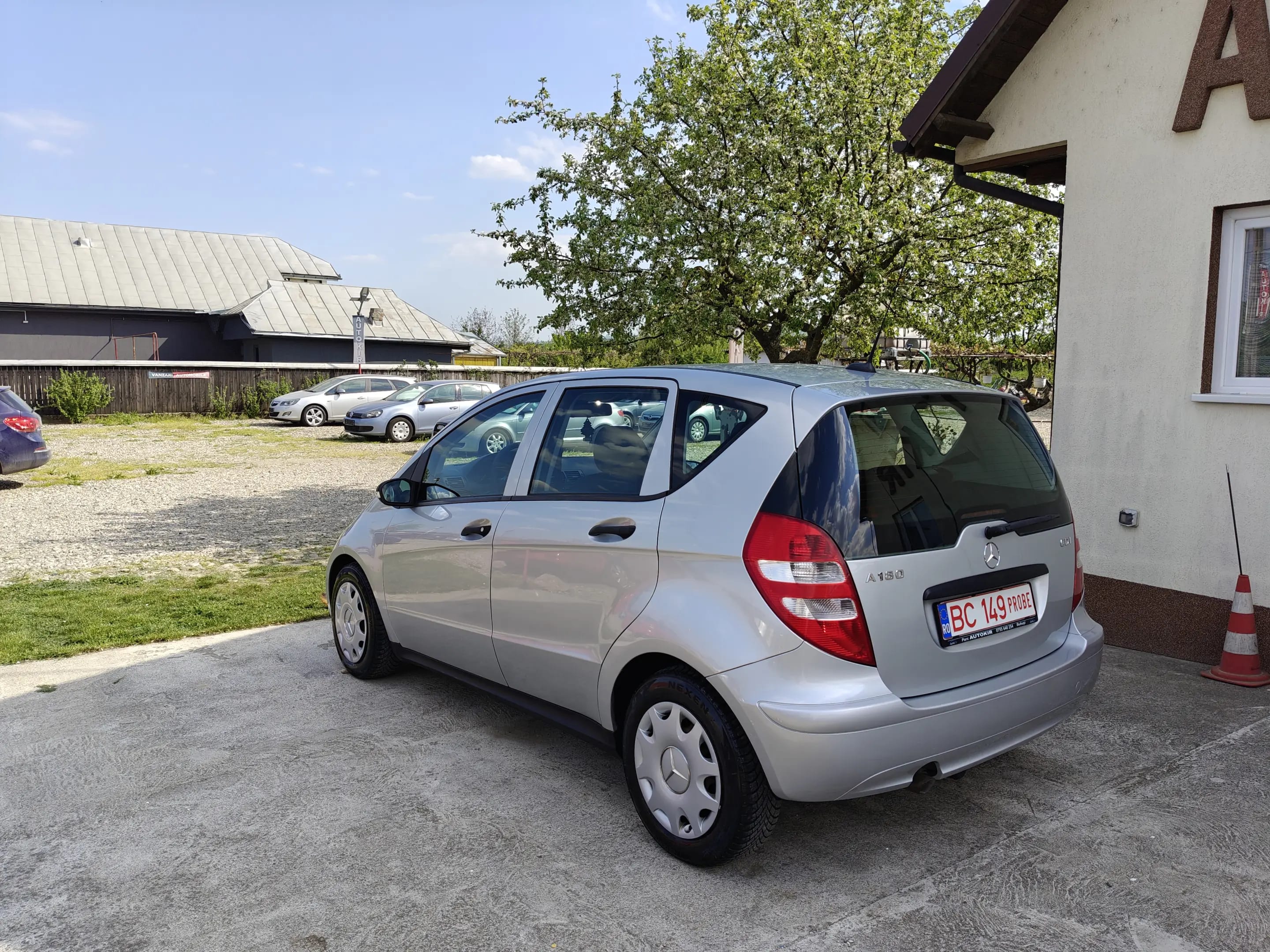 Mercedes-Benz A 180