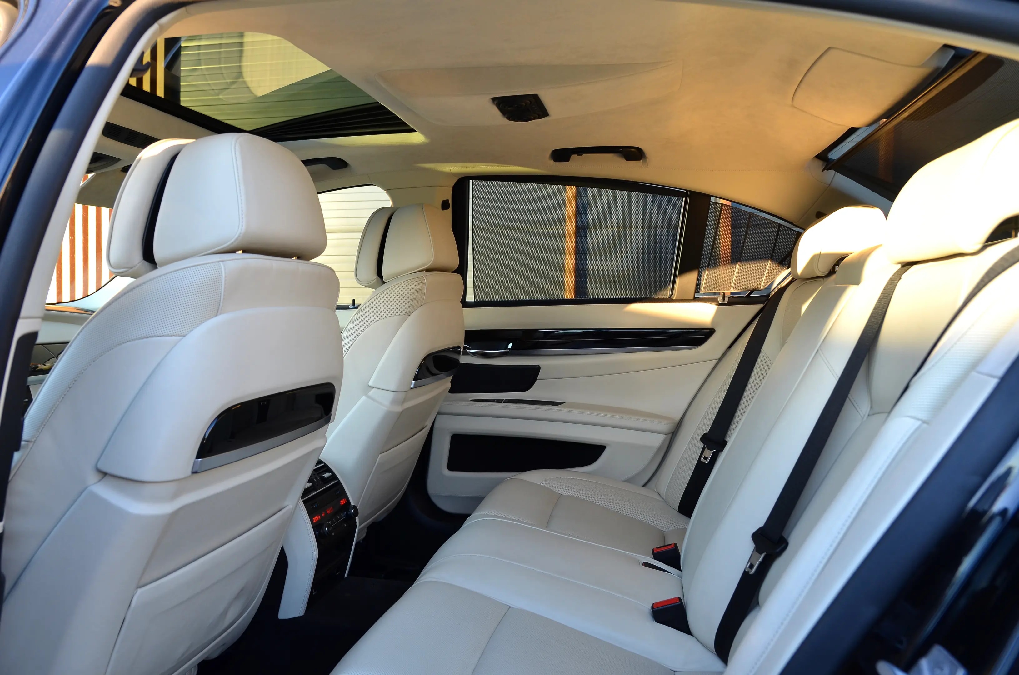 BMW 740
